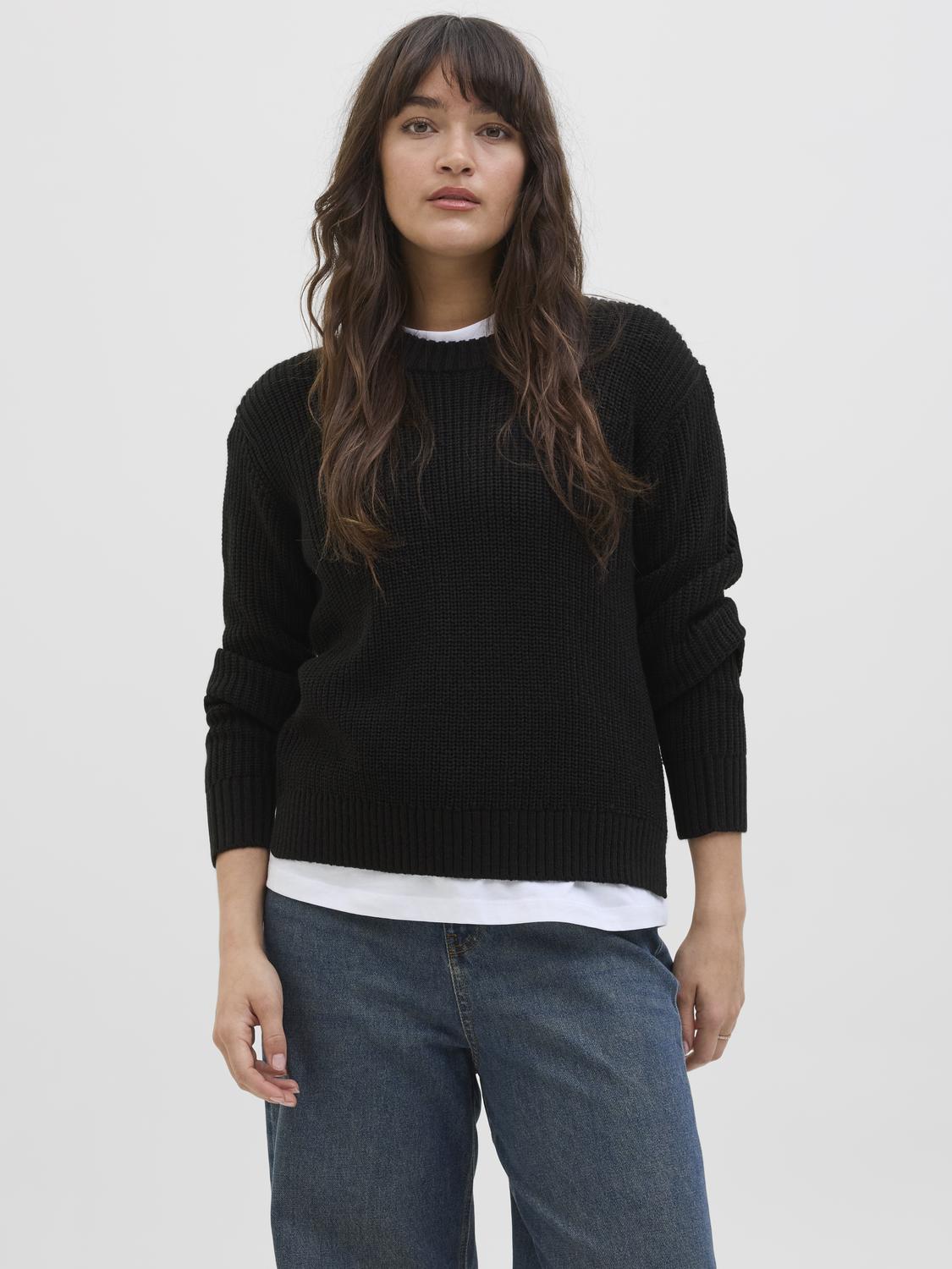 model_shot-front